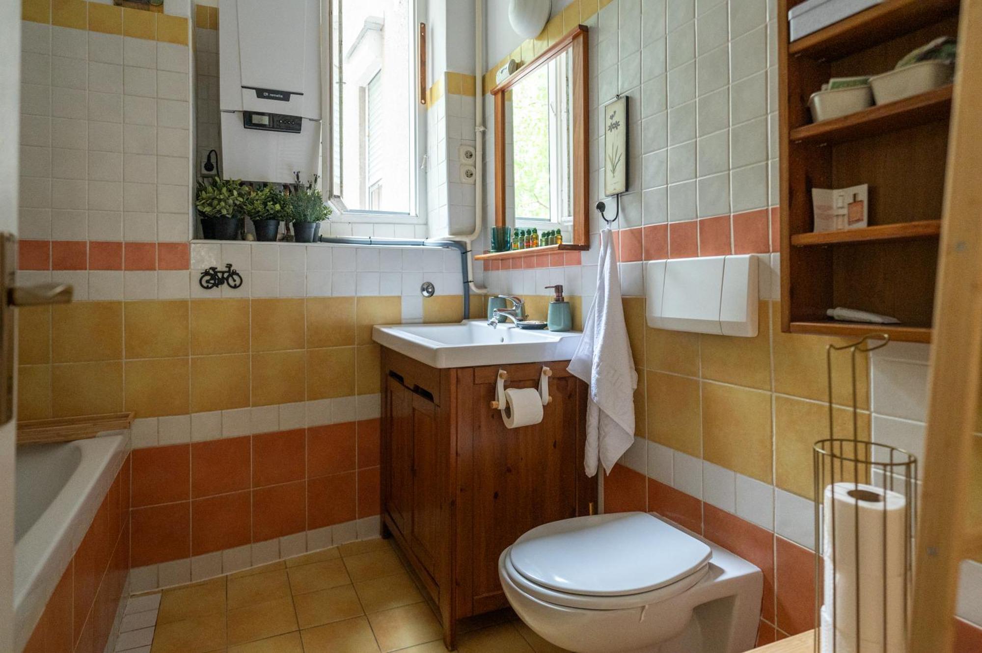 Bricks & Bikes Apartment Загреб Екстериор снимка