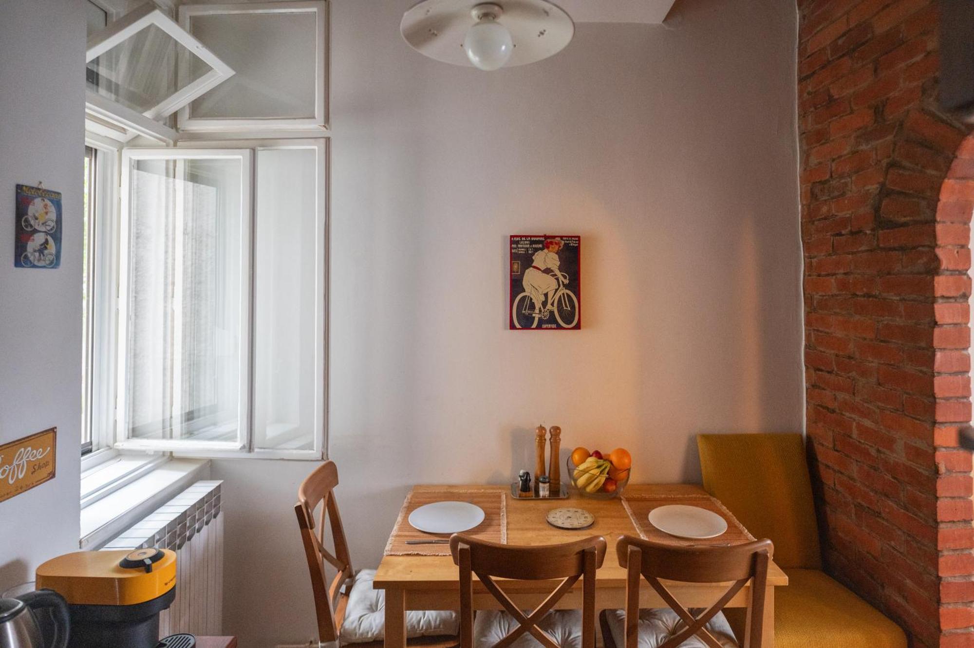 Bricks & Bikes Apartment Загреб Екстериор снимка